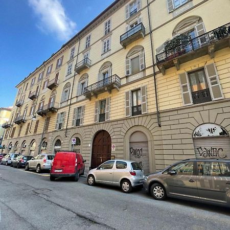 Centrale Appartamento Su Due Livelli "3" Turin Extérieur photo